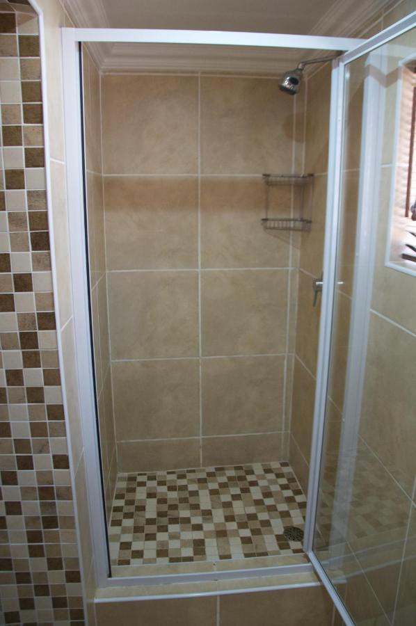 Uitenhage Mi Casa Guest House מראה חיצוני תמונה