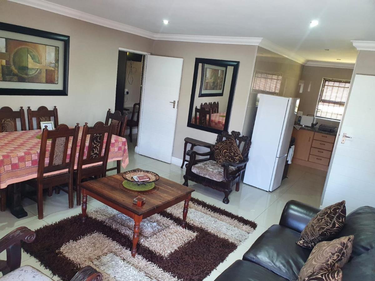 Uitenhage Mi Casa Guest House מראה חיצוני תמונה